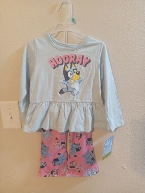 Bluey Blue and Pink 'Hooray' Bluey Pajama Set